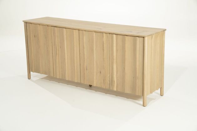 Eleonora Jake Dressoir