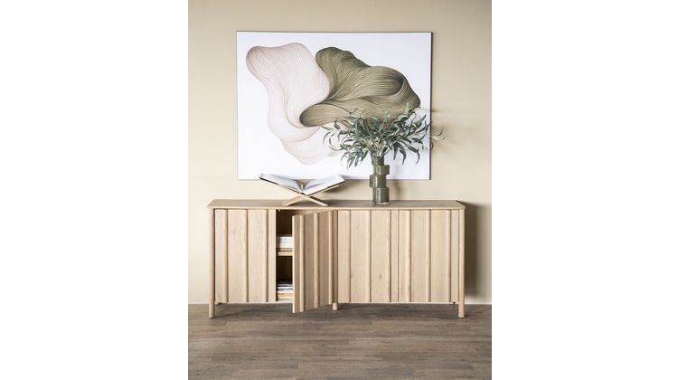 Eleonora Jake Dressoir