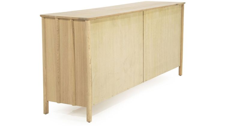 Eleonora Jake Dressoir