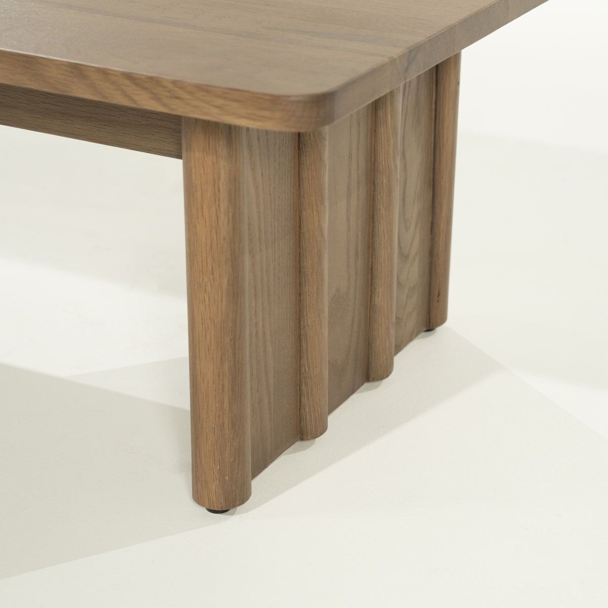 Eleonora Jake Salontafel