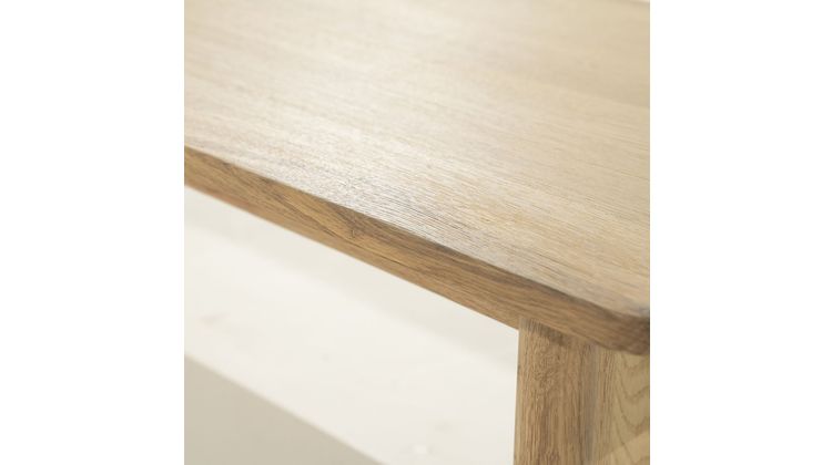 Eleonora Jake Salontafel