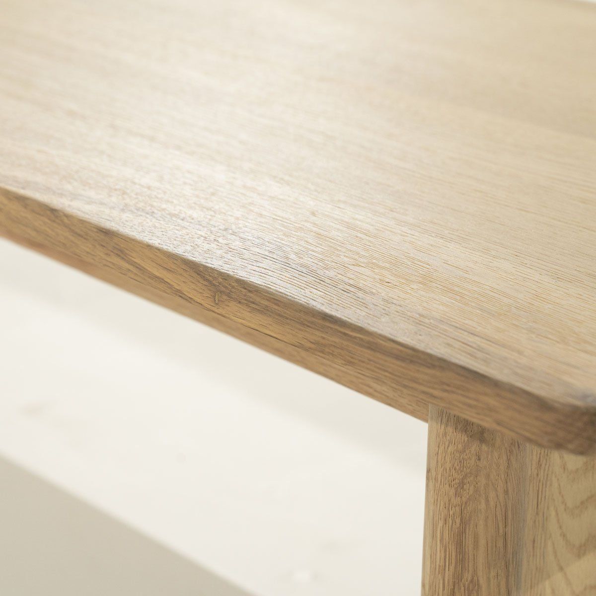 Eleonora Jake Salontafel