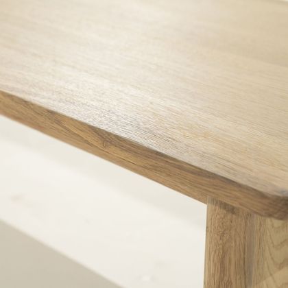 Eleonora Jake Salontafel