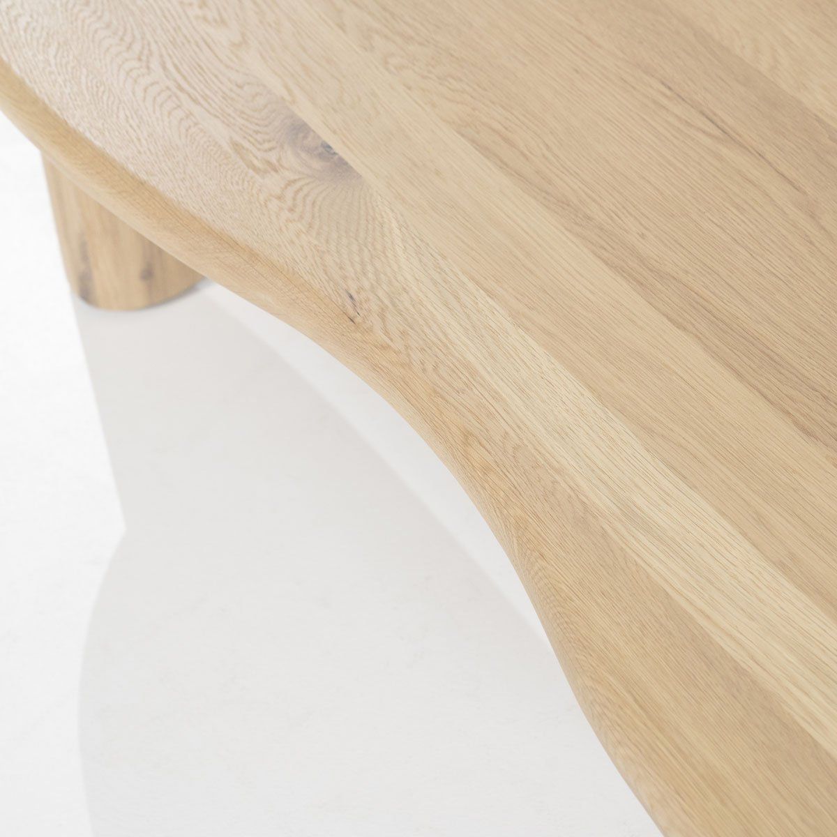 Eleonora Josh Salontafel