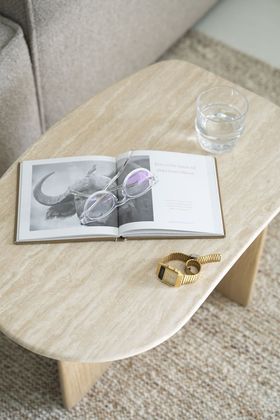 Eleonora Lova Bijzettafel