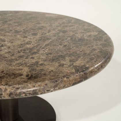 Eleonora Luigi Salontafel