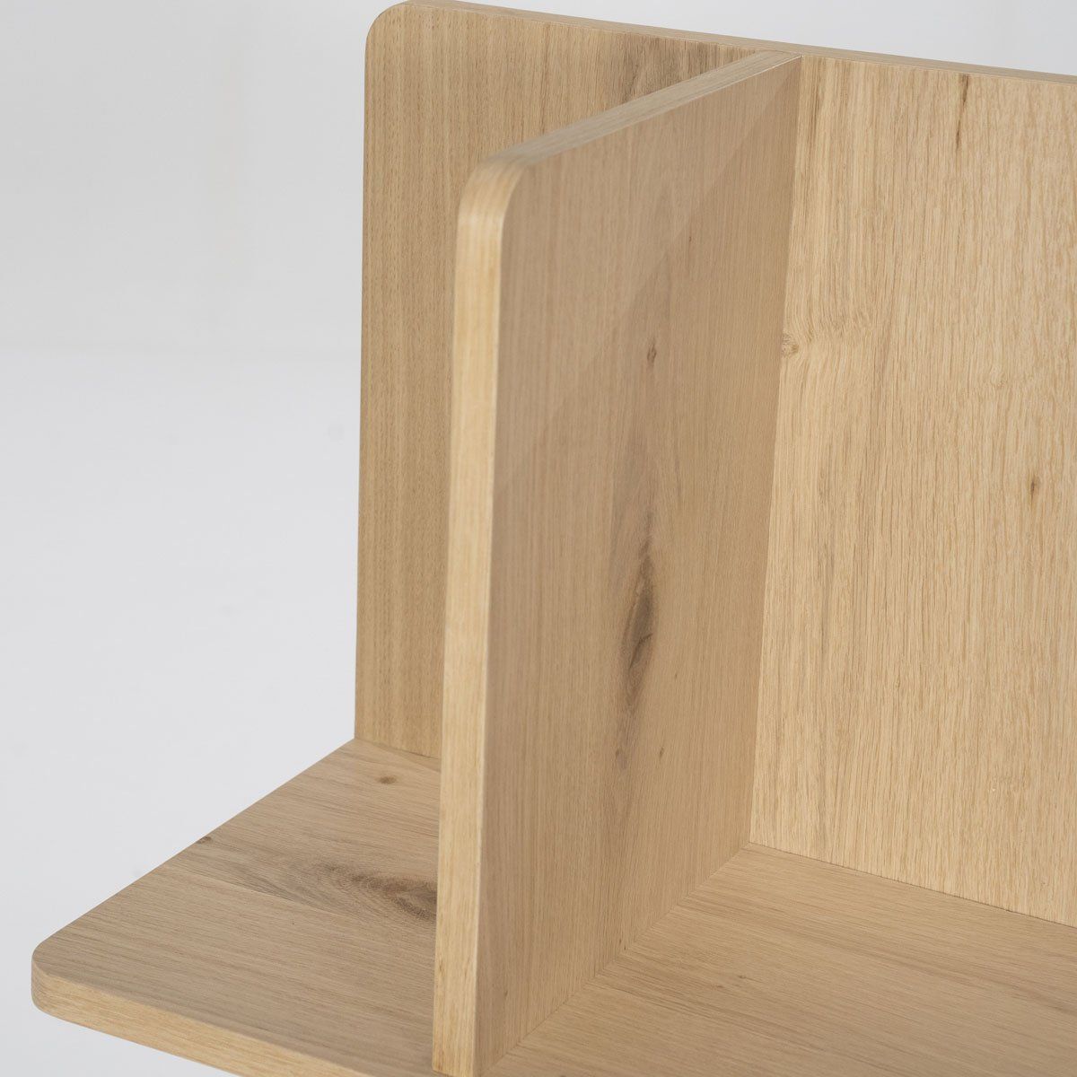 Eleonora Renee Wandkast