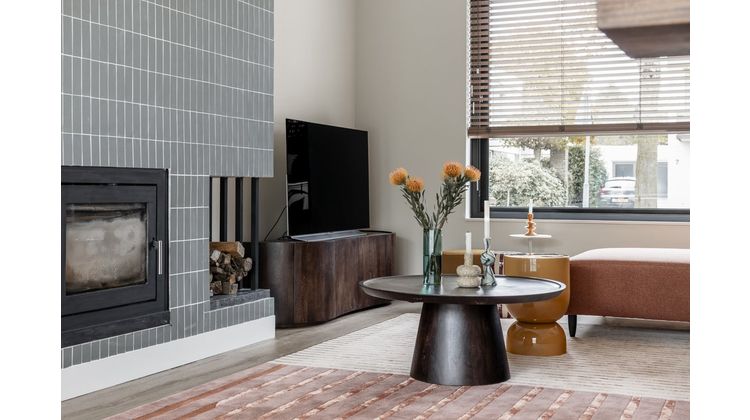 Eleonora Ron M Salontafel