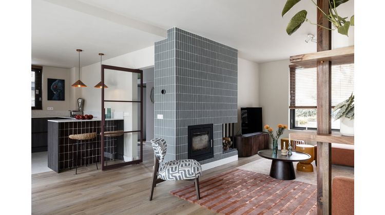 Eleonora Ron M Salontafel