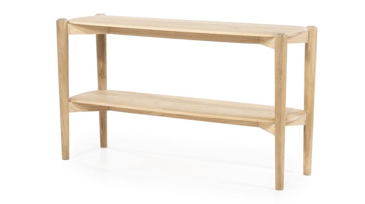 Eleonora Selbu Dressoir