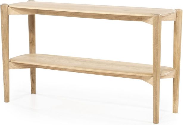 Eleonora Selbu Dressoir