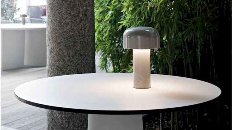 Flos Bellhop Tafellamp