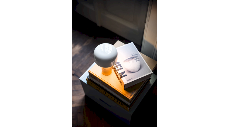 Flos Bellhop Tafellamp