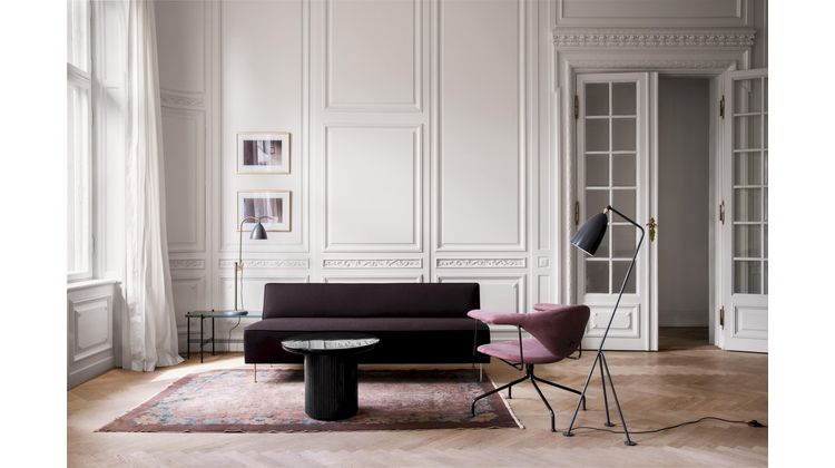 GUBI Grashoppa Vloerlamp