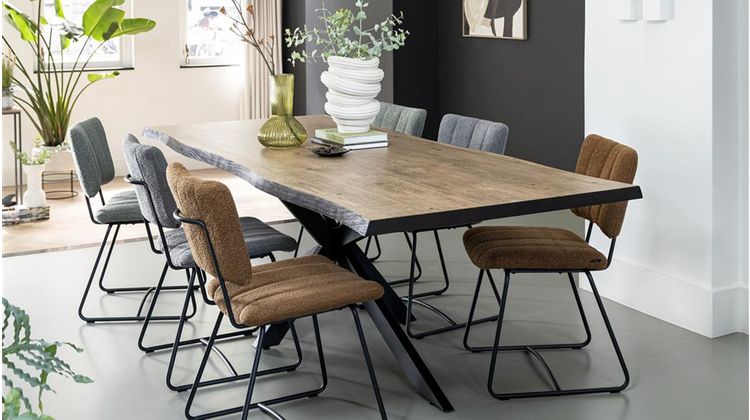 Henders en Hazel Carreras Eettafel