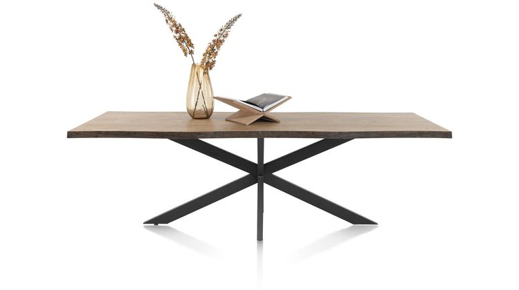 Henders en Hazel Carreras Eettafel
