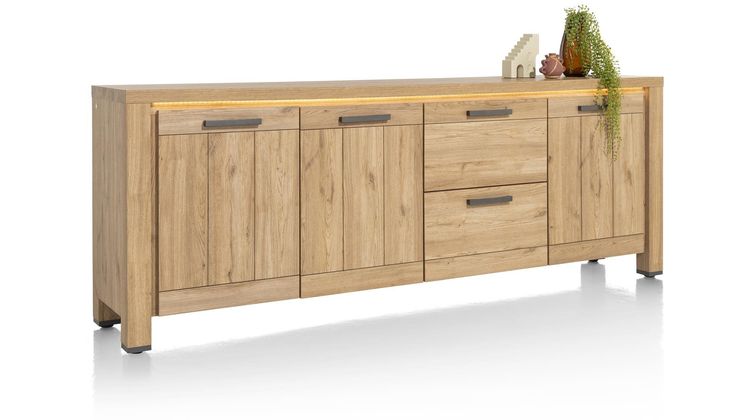 Henders en Hazel Delmonte Dressoir