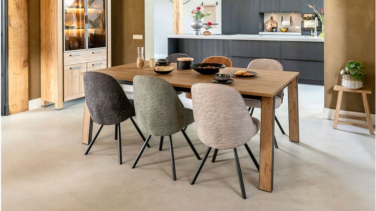 Henders en Hazel Delmonte Eettafel