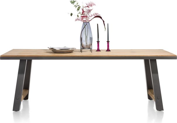 Henders en Hazel Farmland Eettafel