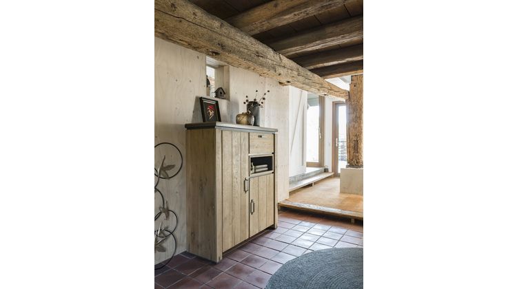 Henders en Hazel Farmland Highboard