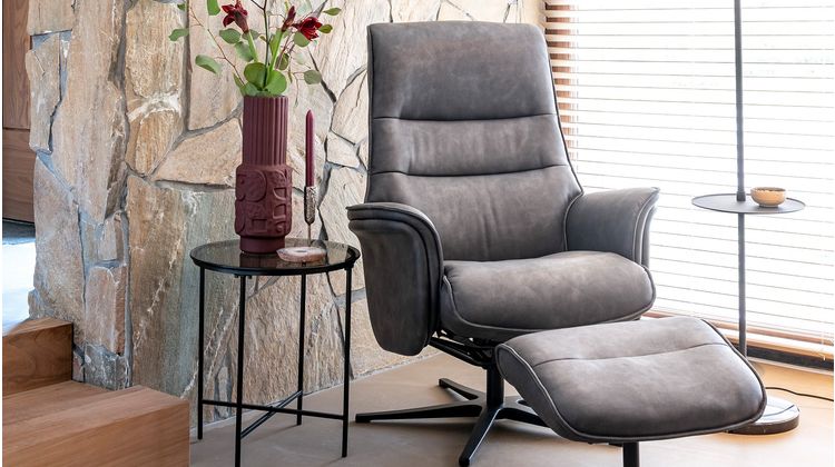 Henders en Hazel Lotis Fauteuil + Hocker