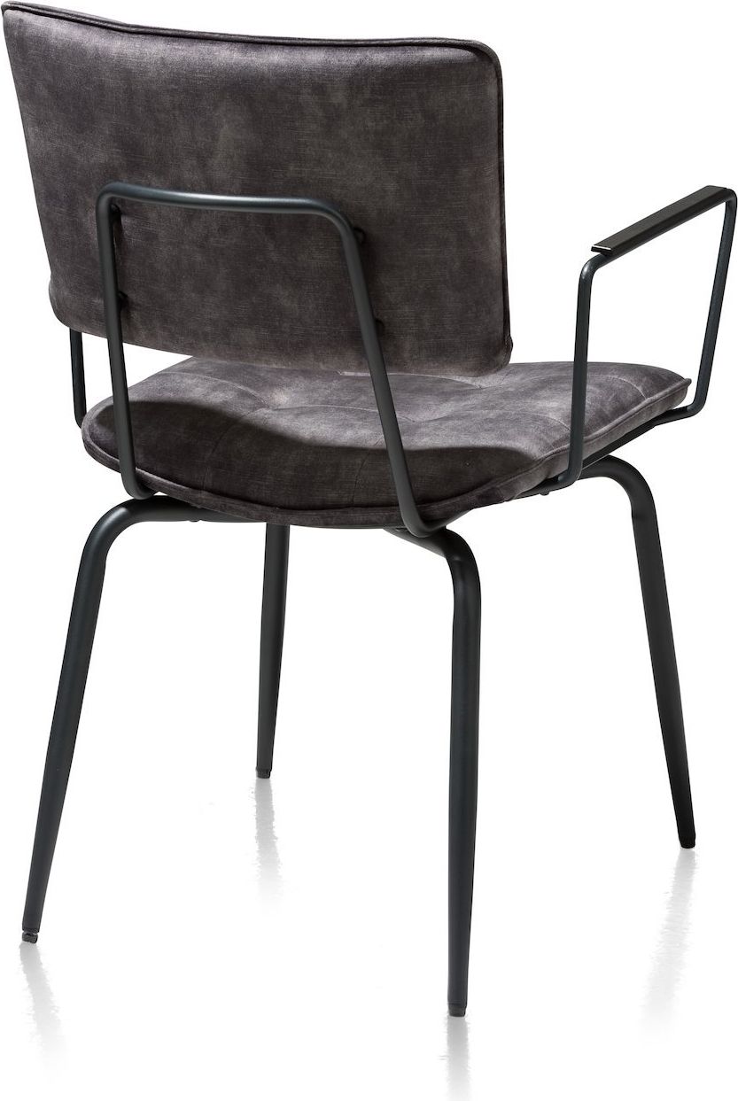 Henders en Hazel Manou Armstoel