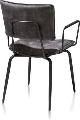 Henders en Hazel Manou Armstoel