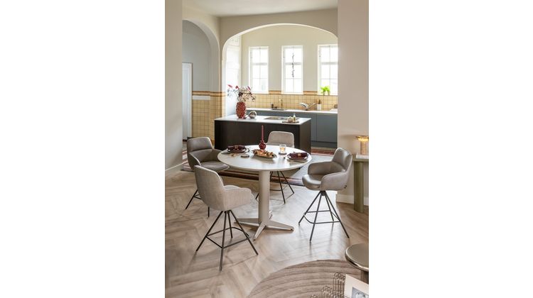Henders en Hazel Mateo Steelbrown Poten Barstoel