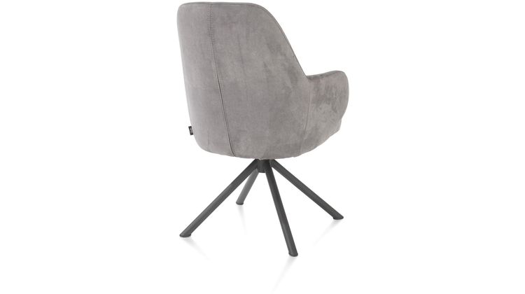 Henders en Hazel Melle Armstoel