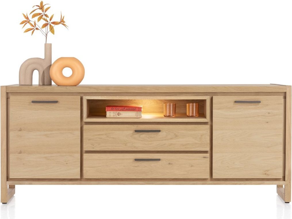 Henders en Hazel Nystead Dressoir