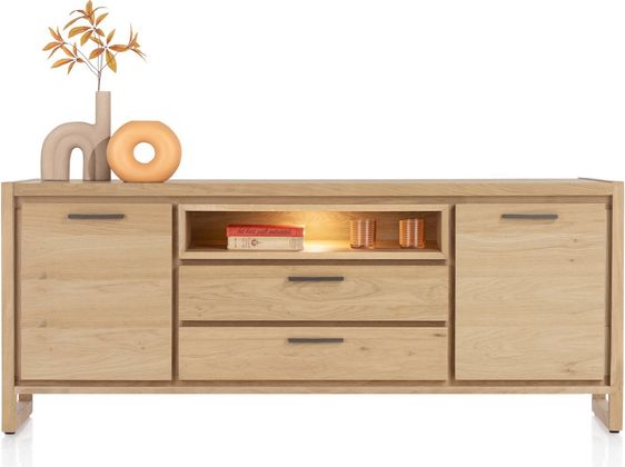 Henders en Hazel Nystead Dressoir