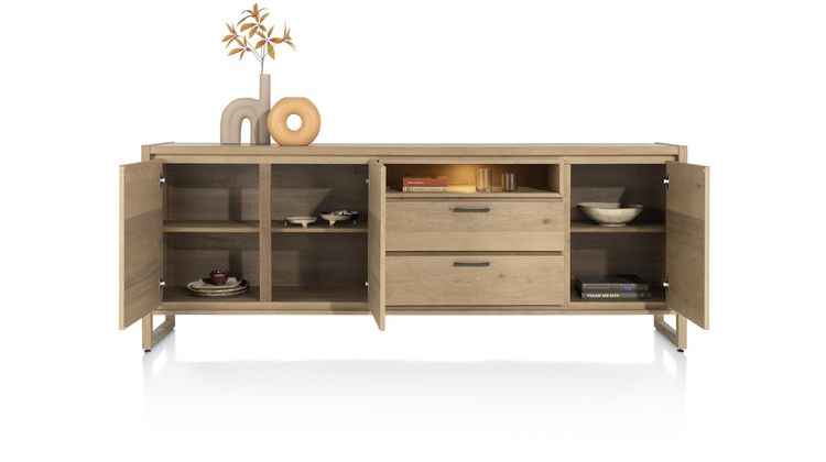 Henders en Hazel Nystead Dressoir