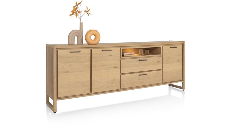 Henders en Hazel Nystead Dressoir