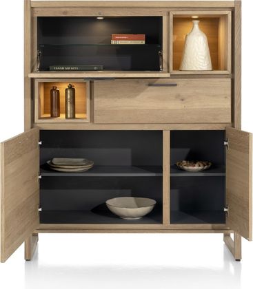 Henders en Hazel Nystead Highboard