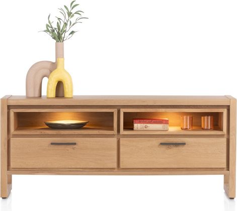 Henders en Hazel Nystead Lowboard