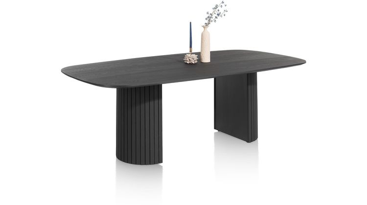 Henders en Hazel Pavie Castle Black Eettafel