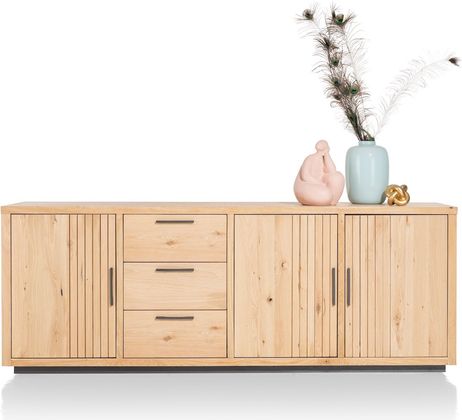 Henders en Hazel Pavie Dressoir