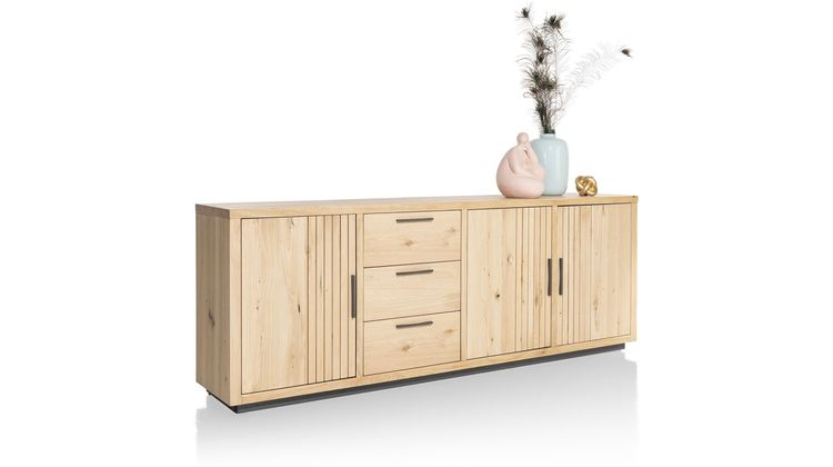 Henders en Hazel Pavie Dressoir