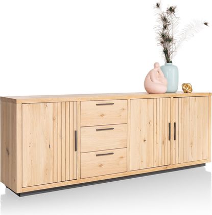 Henders en Hazel Pavie Dressoir