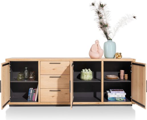 Henders en Hazel Pavie Dressoir