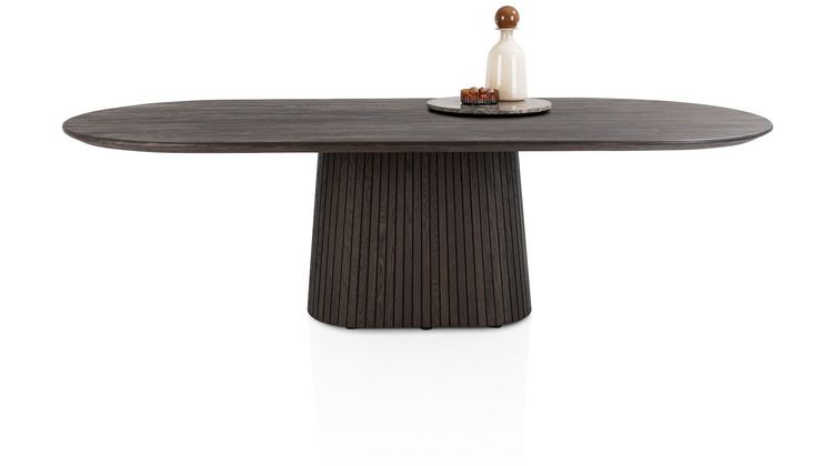 Henders en Hazel Ravello Eettafel