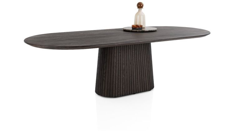 Henders en Hazel Ravello Eettafel