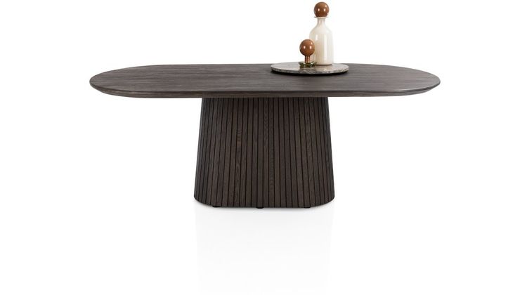 Henders en Hazel Ravello Eettafel