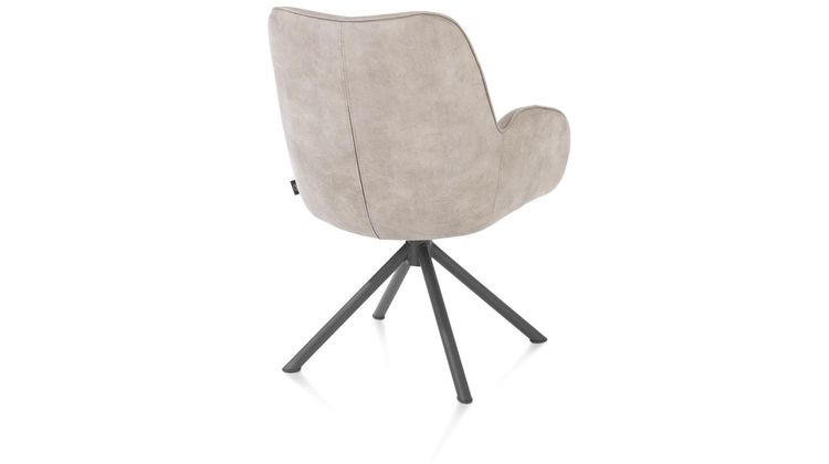 Henders en Hazel Riley Armstoel