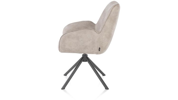 Henders en Hazel Riley Armstoel