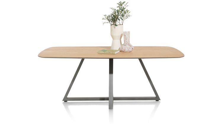 Henders en Hazel Shimanto Eettafel