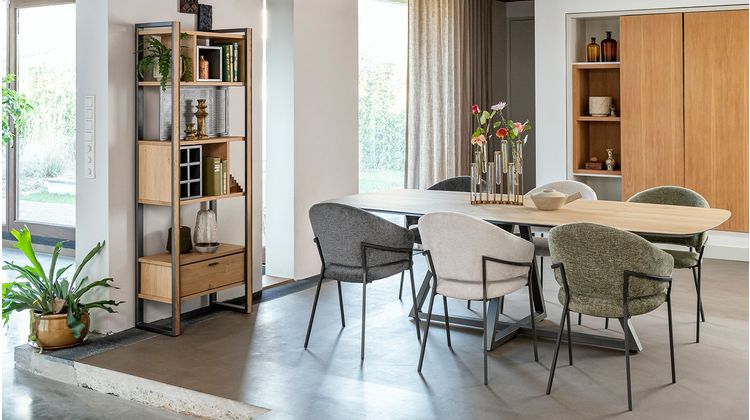 Henders en Hazel Shimanto Eettafel