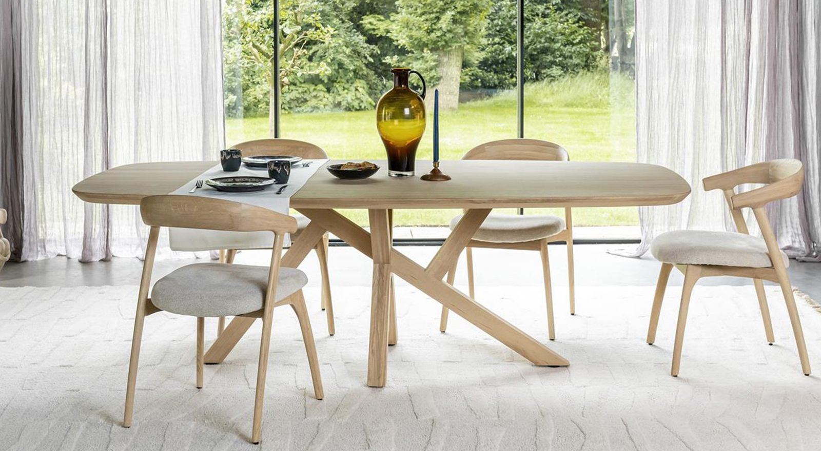 Henders en Hazel Shimla Eettafel