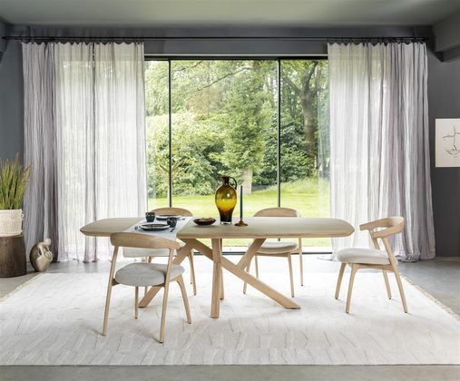 Henders en Hazel Shimla Eettafel