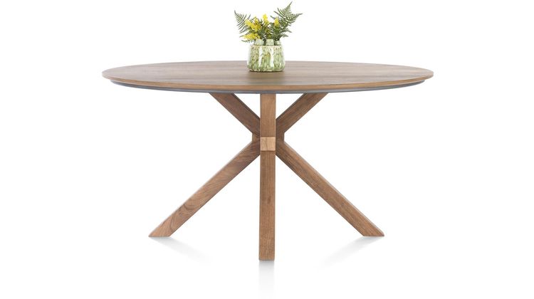 Henders en Hazel Trapani Rond Eettafel